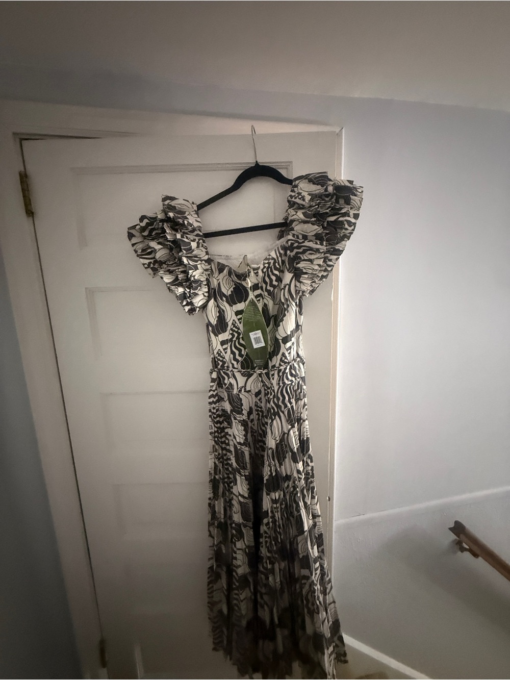 Farm Rio Sand Seashell Serenade Pleated Ruffled Sleeve Maxi Dress